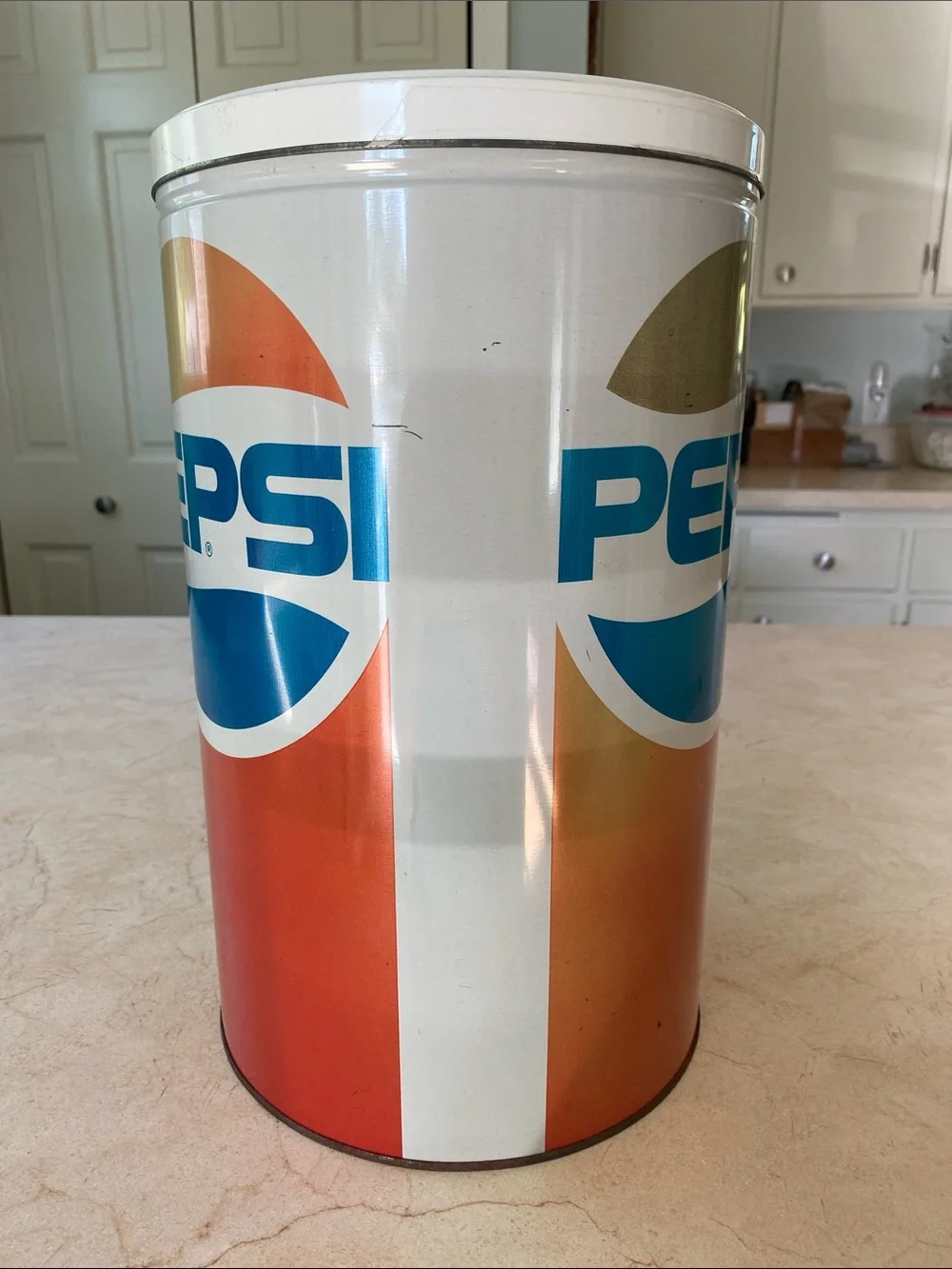 VINTAGE 1988 Pepsi Metal Tin